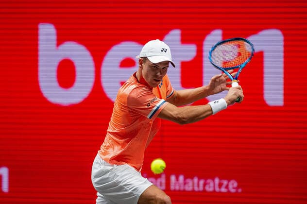 In Daniel ALTMEIER GER , Daniel ALTMEIER GER vs Henri LAAKSONEN SUI , TENNIS, bett1hulks Indoor, 13 10 2020, GER, TENNIS, ATP TOUR, bett1hulks Indoor, Daniel ALTMEIER GER vs Henri LAAKSONEN SUI , 13 10 2020 KOELN Copyright: xEibner-Pressefotox EP_BSO
