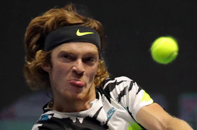 ST PETERSBURG, RUSSIA - OCTOBER 13, 2020: Russian tennis player Andrei Rublev returns a shot in a Round of 32 match against Canada s Pospisil at the 2020 St Petersburg Open international tournament at Sibur Arena. Rublev won the match 6-2, 6-4. Alexander Demianchuk TASS  TS0EAB88