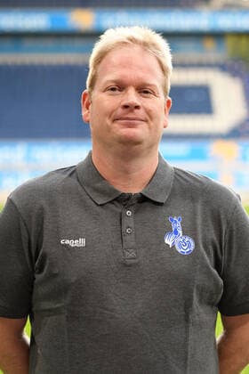Zeugwart Christian Mittelbach MSV Duisburg Frauen 12 10 2020, Fussball, Frauen Fussball Bundesliga, MSV Duisburg Teampraesentation 2020 21 DFL DFB REGULATIONS PROHIBIT ANY USE OF PHOTOGRAPHS AS IMAGE SEQUENCES AND OR QUASI VIDEO 12 10 2020, Fussball, Frauen Fussball Bundesliga, MSV Duisburg Teampraesentation 2020 21 Duisburg Copyright: xThomasxThienelx Eibner-Pressefotox EP_ttl