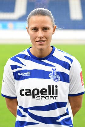 Isabel Hochstein MSV Duisburg Frauen 12 10 2020, Fussball, Frauen Fussball Bundesliga, MSV Duisburg Teampraesentation 2020 21 DFL DFB REGULATIONS PROHIBIT ANY USE OF PHOTOGRAPHS AS IMAGE SEQUENCES AND OR QUASI VIDEO 12 10 2020, Fussball, Frauen Fussball Bundesliga, MSV Duisburg Teampraesentation 2020 21 Duisburg Copyright: xThomasxThienelx Eibner-Pressefotox EP_ttl
