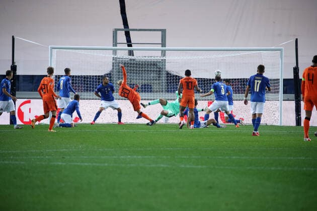 Photo Stefano Nicoli LaPresse 14-10-2020 Soccer Italy Vs Netherlands Uefa Nations League - League A - Gruop 1 Gewiss Stadium In The Picture Donny van de Beek celebrates after scoring 1-1  Copyright: xStefanoxNicoli LaPressex