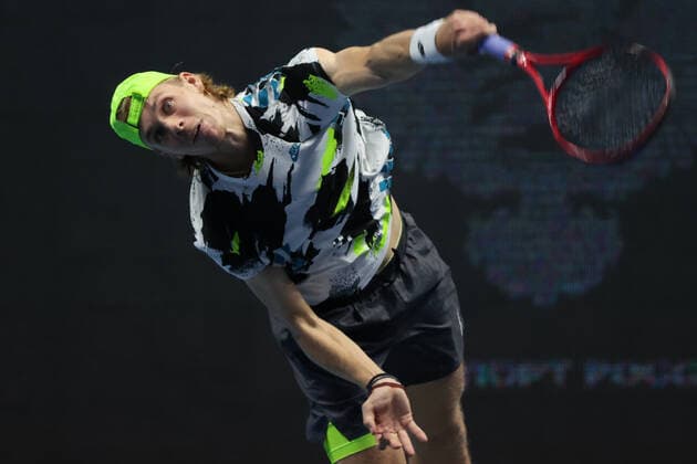 ST. PETERSBURG, RUSSIA - OCTOBER 14: Denis Shapovalov during the ATP, Tennis Herren St.Petersburg Open on October 14, 2020 at Sibur Arena in Saint Petersburg, Russia. (Photo by Anatoliy Medved Icon Sportswire) TENNIS: OCT 14 St Petersburg Open Icon201014041