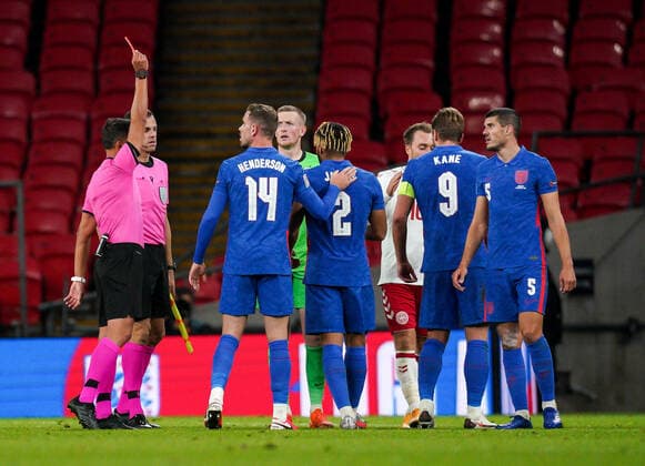 Referee Jes?s Gil Manzano of Spain sends off Reece James (Chelsea) of England after the final whistle during the UEFA Nations League match played behind closed doors due to the current government Covid-19 rules within sports venues between England and Denmark at Wembley Stadium, London, England on 14 October 2020. Copyright: xAndyxRowlandx PMI-3658-0129