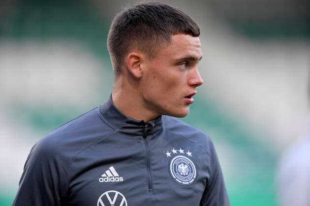 13 10 2020, Soccer European Championship Qualification U 21 2019 20, Group stage, 15 Matchday, Germany Bosnia and Herzegovina, in the Sports Park Ronhof Fürth Florian Wirtz Germany thoughtful