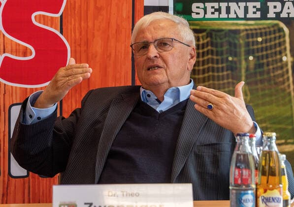 14 10 2020, xsyx, football book presentation, Fritz Walter book 3 2 Germany is world champion emspor, v l Dr Theo Zwanziger Koblenz
