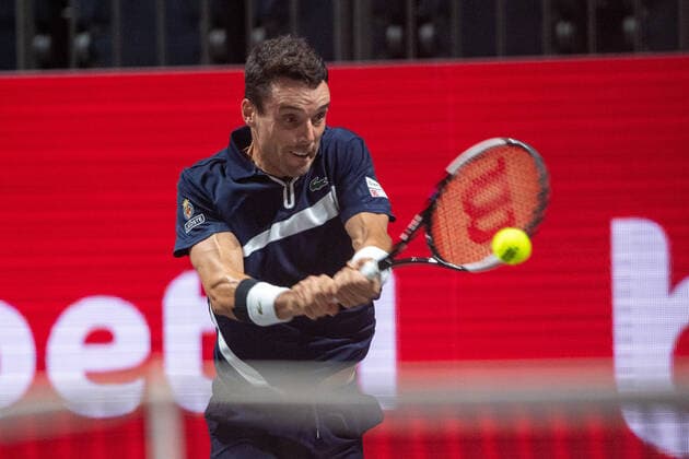 Roberto BAUTISTA AGUT ESP , Action, Tennis, bett1HULKS Indoors 2020, Champions Trophy, ATP 250 tournament on 15 10 2020 in Cologne Germany Â