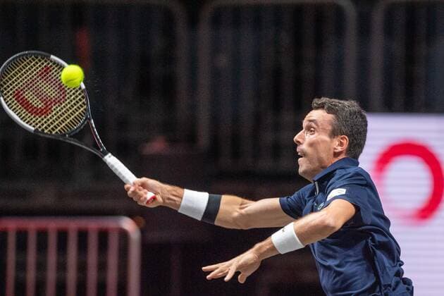 Roberto BAUTISTA AGUT ESP , Action, Tennis, bett1HULKS Indoors 2020, Champions Trophy, ATP 250 tournament on 15 10 2020 in Cologne Germany Â