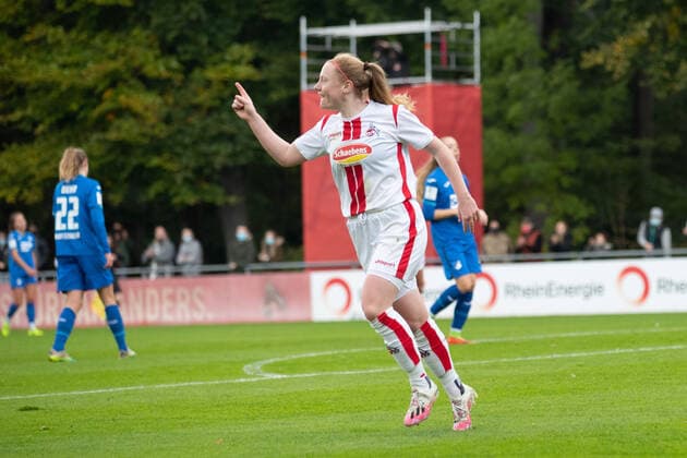 2 Women Soccer Bundesliga, 1 FC Cologne TSG Hoffenheim U20 17 10 2020 Amber Barrett 22, 1 FC Cologne meets for the 1 0 2 Women Soccer Bundesliga, 1 FC Cologne TSG Hoffenheim U20, Place 7 Geissbockheim DFL REGULATIONS PROHIBIT ANY USE OF PHOTOGRAPHS AS IMAGE SEQUENCES AND OR QUASI VIDEO Copyright: xBEAUTIFULxSPORTS Wunderlx