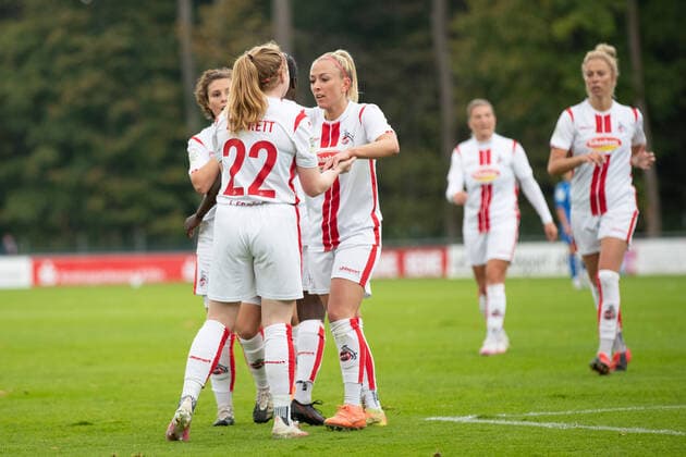 2 Women Soccer Bundesliga, 1 FC Koeln TSG Hoffenheim U20 17 10 2020 Amber Barrett 22, 1 FC Koeln meets for 1 0 Cheers at FC Koeln Women 2 Women Soccer Bundesliga, 1 FC Koeln TSG Hoffenheim U20, Place 7 Geissbockheim DFL REGULATIONS PROHIBIT ANY USE OF PHOTOGRAPHS AS IMAGE SEQUENCES AND OR QUASI VIDEO Copyright: xBEAUTIFULxSPORTS Wunderlx
