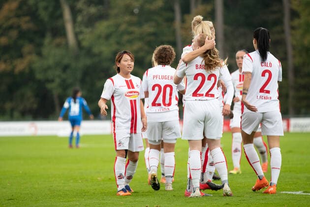 2 Women Soccer Bundesliga, 1 FC Koeln TSG Hoffenheim U20 17 10 2020 Amber Barrett 22, 1 FC Koeln meets for 1 0 Cheers at FC Koeln Women 2 Women Soccer Bundesliga, 1 FC Koeln TSG Hoffenheim U20, Place 7 Geissbockheim DFL REGULATIONS PROHIBIT ANY USE OF PHOTOGRAPHS AS IMAGE SEQUENCES AND OR QUASI VIDEO Copyright: xBEAUTIFULxSPORTS Wunderlx