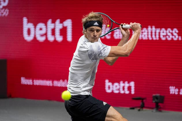 In Alexander ZVEREV GER , Alexander ZVEREV GER vs Alejandro DAVIDOVICH FOKINA ESP , TENNIS, bett1hulks Indoor, 1 semi-final, 17 10 2020, GER, TENNIS, ATP TOUR, bett1hulks Indoor, 1 semi-final, Alexander ZVEREV GER vs Alejandro DAVIDOVICH FOKINA ESP , 17 10 2020 KOELN Copyright: xEibnerxPressefotox xBenjaminxSOELZERx EP_BSO