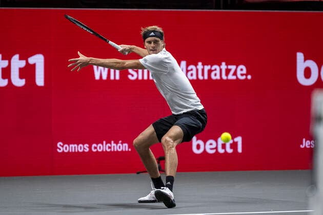 In Alexander ZVEREV GER , Alexander ZVEREV GER vs Alejandro DAVIDOVICH FOKINA ESP , TENNIS, bett1hulks Indoor, 1 semi-final, 17 10 2020, GER, TENNIS, ATP TOUR, bett1hulks Indoor, 1 semi-final, Alexander ZVEREV GER vs Alejandro DAVIDOVICH FOKINA ESP , 17 10 2020 KOELN Copyright: xEibnerxPressefotox xBenjaminxSOELZERx EP_BSO