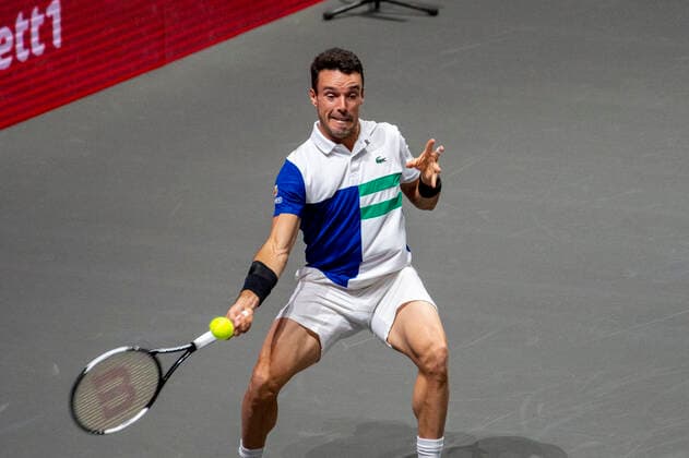 In Roberto BAUTISTA AGUT ESP , Felix AUGER ALIASSIME CAN vs ARoberto BAUTISTA AGUT ESP , TENNIS, bett1hulks Indoor, 2 semi-finals, 17 10 2020, GER, TENNIS, ATP TOUR, bett1hulks Indoor, 2 semi-finals, Felix AUGER ALIASSIME CAN vs ARoberto BAUTISTA AGUT ESP , 17 10 2020 COLOGNE Copyright: xEibnerxPressefotox xBenjaminxSOELZERx EP_BSO