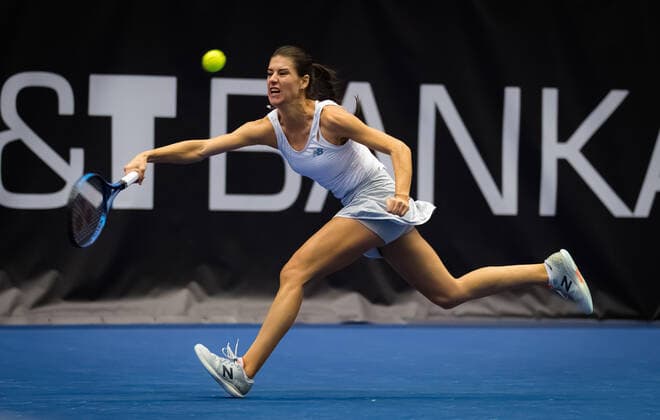 October 17, 2020, Ostrava, CZECH REPUBLIC: Sorana Cirstea of Romania in action during the first qualifications round at the 2020 J&T Banka Ostrava Open WTA, Tennis Damen Premier tennis tournament against Paula Badosa of Spain Ostrava CZECH REPUBLIC - ZUMAa181 20201017_zaa_a181_334 Copyright: xRobxPrangex