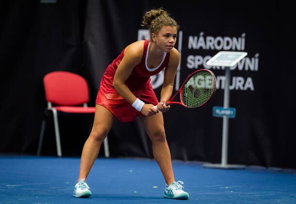 October 17, 2020, Ostrava, CZECH REPUBLIC: Jasmine Paolini of Italy in action during the first qualifications round at the 2020 J&T Banka Ostrava Open WTA, Tennis Damen Premier tennis tournament Ostrava CZECH REPUBLIC - ZUMAa181 20201017_zaa_a181_400 Copyright: xRobxPrangex