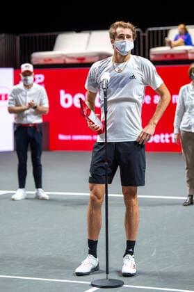 In the Victory Ceremony of Alexander ZVEREV GER , Alexander ZVEREV GER vs Felix AUGER ALIASSIME CAN , TENNIS, bett1hulks Indoor, FINALE, 18 10 2020, GER, TENNIS, ATP TOUR, bett1hulks Indoor, FINALE, Alexander ZVEREV GER vs Felix AUGER ALIASSIME CAN , 18 10 2020 COLOGNE Copyright: xEibnerxPressefotox xBenjaminxSOELZERx EP_BSO