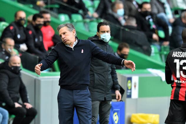 Claude Puel (entraineur saint etienne) vs (nice) FOOTBALL : AS Saint Etienne vs OGC Nice - Ligue 1 Uber Eats - 18 10 2020 FredericChambert Panoramic 