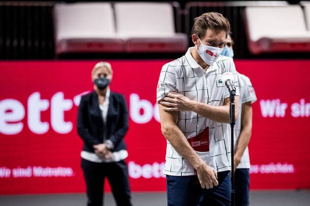 bett1HULKS Indoors ATP 250 Cologne, 18 10 2020 Nicolas MAHUT FRA and Pierre Hugues Herbert FRA at the award ceremony bett1HULKS Indoors ATP 250 on 18 10 2020 in Cologne LANXESSarena , Germany Copyright: xBEAUTIFULxSPORTS Wunderlx
