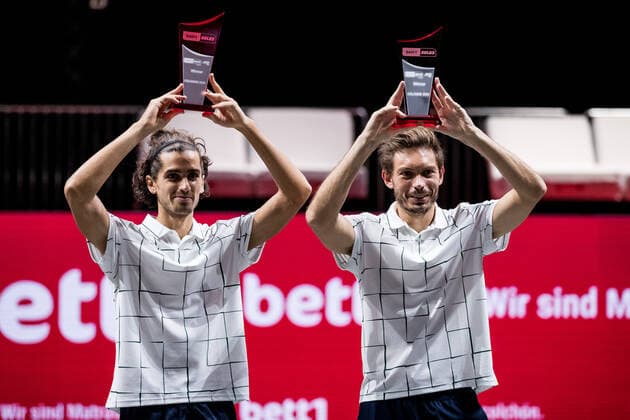bett1HULKS Indoors ATP 250 Cologne, 18 10 2020 The winners Pierre Hugues HERBERT FRA and Nicolas MAHUT FRA bett1HULKS Indoors ATP 250 on 18 10 2020 in Cologne LANXESSarena , Germany Copyright: xBEAUTIFULxSPORTS Wunderlx