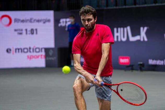 In Gilles SIMON FRA , Jordan THOMPSON FROM vs. Gilles SIMON FRA , TENNIS, bett1HULKS Championship, 19 10 2020, GER, TENNIS, ATP TOUR, bett1HULKS Championship, Jordan THOMPSON FROM vs. Copyright: xEibnerxPressefotox xBenjaminxSOELZERx EP_BSO