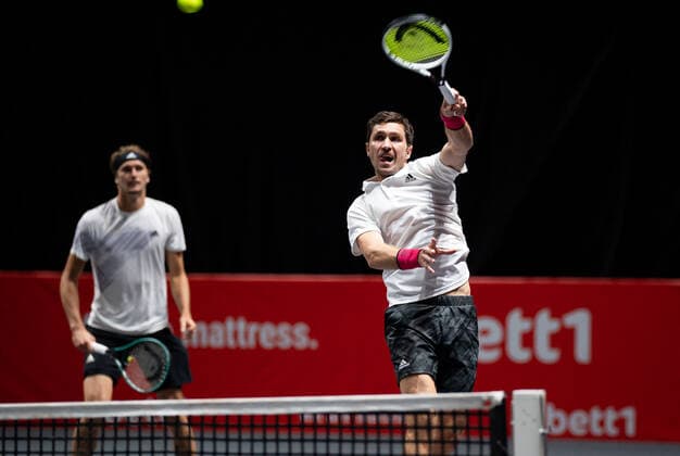 bett1HULKS CHAMPIONSHIP 2020, Cologne, Cologne Alexander Zverev GER and Mischa Zverev GER bett1HULKS CHAMPIONSHIP
