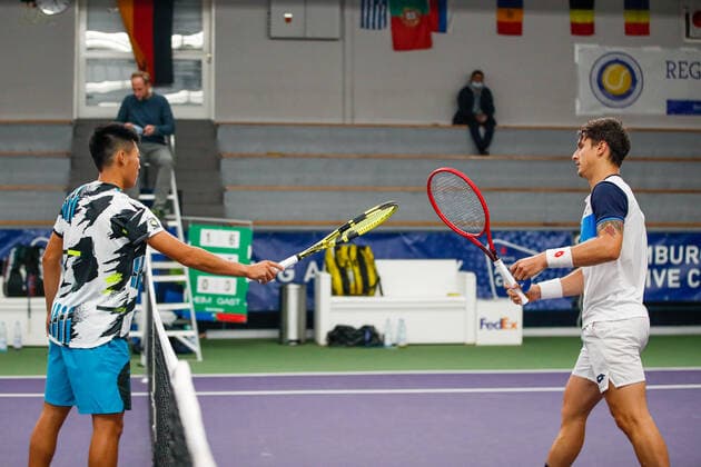 v l TSENG, Chun Hsin TPE Ranking PRO 284 and, UGO CARABELLI, Camilo ARG Ranking PRO 382 at the FUTURE NORD ITF World Tennis Tour M25 on 21 10 2020 in Hamburg Hamburg Tennis Association, Germany