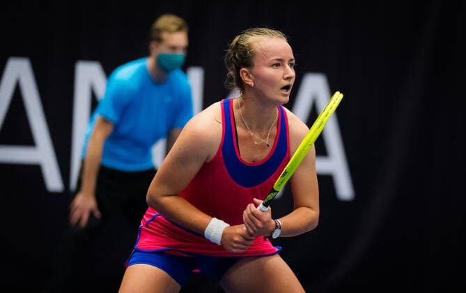 October 21, 2020, Ostrava, CZECH REPUBLIC: Barbora Krejcikova of the Czech Republic in action during the first round at the 2020 J&T Banka Ostrava Open WTA, Tennis Damen Premier tennis tournament against Victoria Azarenka of Belarus Ostrava CZECH REPUBLIC - ZUMAa181 20201021_zaa_a181_082 Copyright: xRobxPrangex