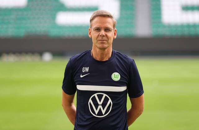 Team physician Dr Gunter Wilhelm VfL Wolfsburg 1 BL, portrait appointment 2020 2021, Wolfsburg