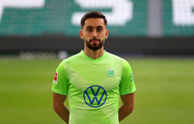 Yunus Malli VfL Wolfsburg 1 BL, portrait date 2020 2021, Wolfsburg