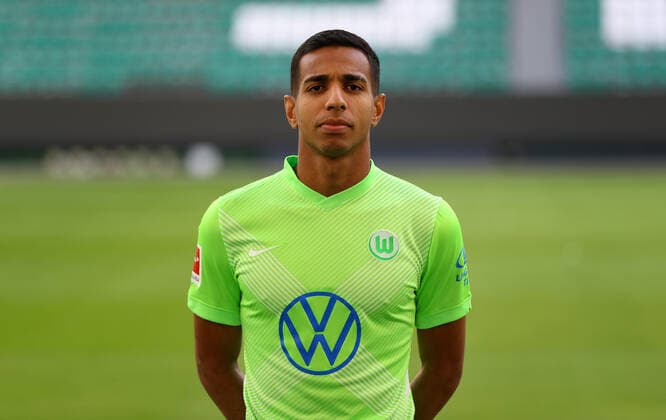 Joao Victor VfL Wolfsburg 1 BL, portrait date 2020 2021, Wolfsburg