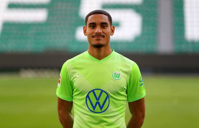 Maxence Lacroix VfL Wolfsburg 1 BL, portrait date 2020 2021, Wolfsburg
