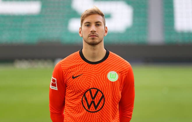 Goalkeeper Niklas Klinger VfL Wolfsburg 1 BL, portrait date 2020 2021, Wolfsburg