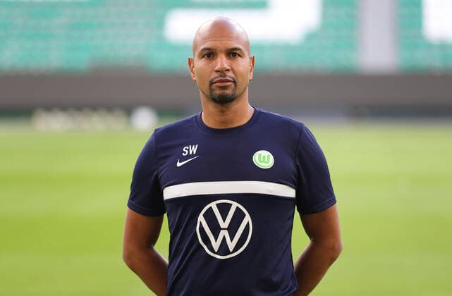 Physiotherapist and osteopath Sascha Weiß VfL Wolfsburg 1 BL, portrait appointment 2020 2021, Wolfsburg