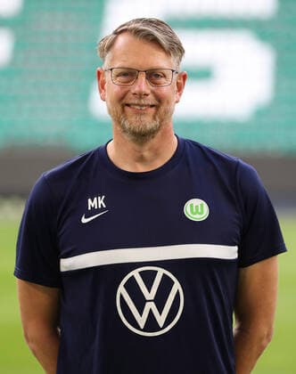 Masseur Manfred Kross VfL Wolfsburg 1 BL, portrait date 2020 2021, Wolfsburg
