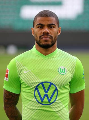 Paulo Otavio VfL Wolfsburg 1 BL, portrait date 2020 2021, Wolfsburg