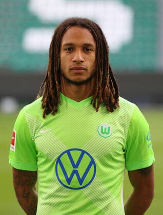 Kevin Mbabu VfL Wolfsburg 1 BL, portrait date 2020 2021, Wolfsburg