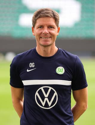 Head coach Oliver Glasner VfL Wolfsburg 1 BL, portrait date 2020 2021, Wolfsburg