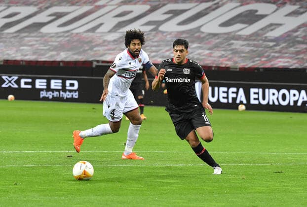 Nadiem Amiri Bayer 04 Leverkusen scores the goal for the 1 0, re , against Dante OGC Nice 22 10 2020, Football, UEFA Europa League, Season 2020 2021, 1 Matchday, Bayer 04 Leverkusen OGC Nice Photo TEAM2sportphoto Leverkusen BayArena North Rhine-Westphalia Germany Team2