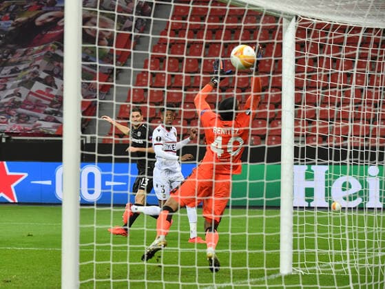 Lucas Alario Bayer 04 Leverkusen , back left, scores with this shot the goal for 2 0 22 10 2020, Football, UEFA Europa League, Season 2020 2021, 1 Matchday, Bayer 04 Leverkusen OGC Nice Photo TEAM2sportphoto Leverkusen BayArena Nordrhein Westfalen Germany Team2
