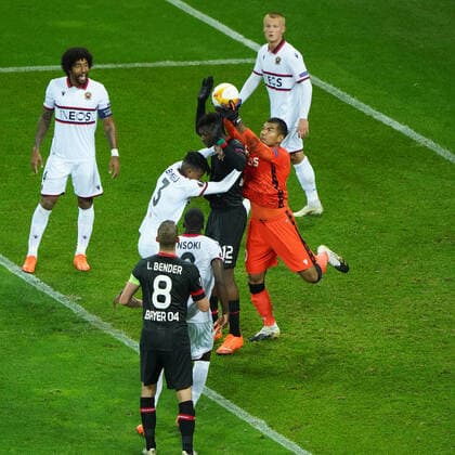 Football , Europa League, Season 2020 2021, Corona Time, Covid 19, Bayer 04 Leverkusen vs OGC Nice , Group Stage, Group C, 22 10 2020, Bayarena Leverkusen , walter, Benitez, Edmond Tapsoba, Bayer 04 Leverkusen ,