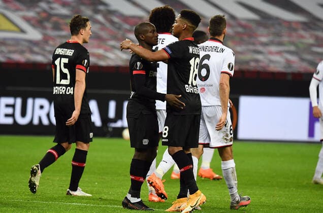 22 10 2020, xjhx, Football UEFA Europa League, Bayer 04 Leverkusen OGC Nice emspor, v l Moussa Diaby Bayer Leverkusen , Wendell Bayer Leverkusen celebrate the goal, The goal celebration for the 3 1 DFL DFB REGULATIONS PROHIBIT ANY USE OF PHOTOGRAPHS as IMAGE SEQUENCES and or QUASI VIDEO Leverkusen