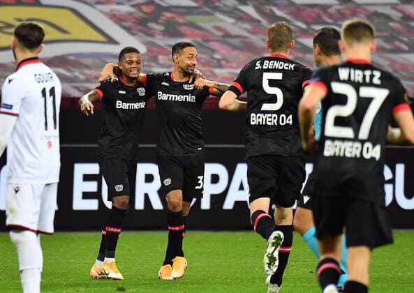22 10 2020, xjhx, Football UEFA Europa League, Bayer 04 Leverkusen OGC Nice emspor, v l Leon Bailey Bayer Leverkusen , Karim Bellarabi Bayer Leverkusen celebrate the goal, The goal celebration for the 4 1 DFL DFB REGULATIONS PROHIBIT ANY USE OF PHOTOGRAPHS as IMAGE SEQUENCES and or QUASI VIDEO Leverkusen