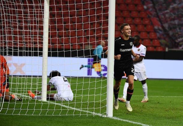 22 10 2020, xjhx, Football UEFA Europa League, Bayer 04 Leverkusen OGC Nice emspor, f l Florian Wirtz Bayer Leverkusen celebrate the goal, The goal celebration for the 6 1 DFL DFB REGULATIONS PROHIBIT ANY USE OF PHOTOGRAPHS as IMAGE SEQUENCES and or QUASI VIDEO Leverkusen