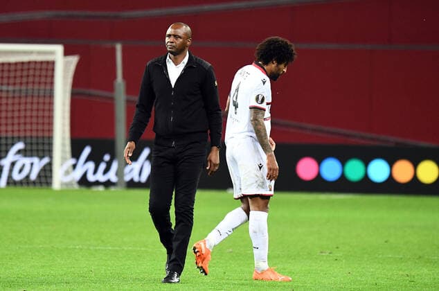 22 10 2020, xjhx, Football UEFA Europa League, Bayer 04 Leverkusen OGC Nice emspor, v l Coach Patrick Vieira OGC Nice , Dante OGC Nice disappointed, looking disappointed, dissapointed DFL DFB REGULATIONS PROHIBIT ANY USE OF PHOTOGRAPHS as IMAGE SEQUENCES and or QUASI VIDEO Leverkusen