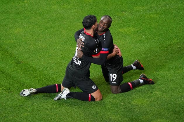 Soccer , Europa League, Season 2020 2021, Corona Time, Covid 19, Bayer 04 Leverkusen vs OGC Nice , Group Stage, Group C, 22 10 2020, Bayarena Leverkusen , Nadiem Amiri, Moussa Diaby both, Bayer 04 Leverkusen , Cheering ,