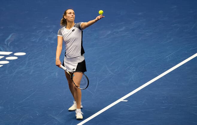 October 23, 2020, Ostrava, CZECH REPUBLIC: Elise Mertens of Belgium in action during the quarter-final at the 2020 J&T Banka Ostrava Open WTA, Tennis Damen Premier tennis tournament against Victoria Azarenka of Belarus Ostrava CZECH REPUBLIC - ZUMAa181 20201023_zaa_a181_053 Copyright: xRobxPrangex