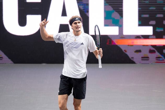 In Alexander ZVEREV GER in excitement over the close decision of the HawkEyes, Alexander ZVEREV GER vs. Adrian MANNARINO FRA , TENNIS, bett1HULKS Championship, 23 10 2020, GER, TENNIS, ATP TOUR, bett1HULKS Championship, Alexander ZVEREV GER vs. Copyright: xEibnerxPressefotox xBenjaminxSOELZERx EP_BSO