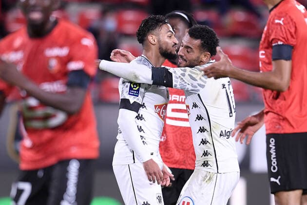 JOIE - FAIR PLAY - 13 SOFIANE BOUFAL (SCO) FOOTBALL : Rennes vs Angers - Ligue 1 Uber Eats - 23 10 2020 FEP Panoramic 
