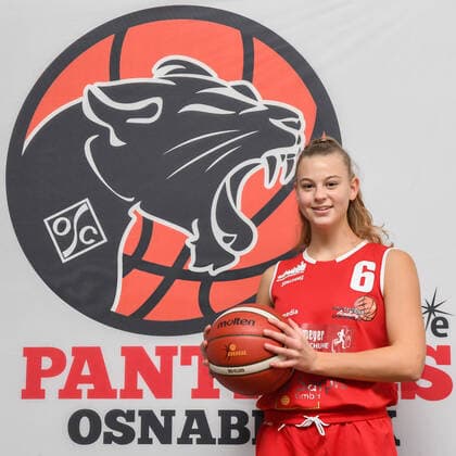 Basketball team shooting Panthers Academy Osnabrück on 23 10 2020 in the OSC hall in Osnabrück Lower Saxony Germany Marie Dreyer Panthers Academy Osnabrück, 2 DBBL North, portrait date 2020 2021