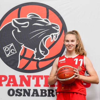 Basketball team shooting Panthers Academy Osnabrück on 23 10 2020 in the OSC hall in Osnabrück Lower Saxony Germany Maira Banko Panthers Academy Osnabrück, 2 DBBL North, portrait date 2020 2021